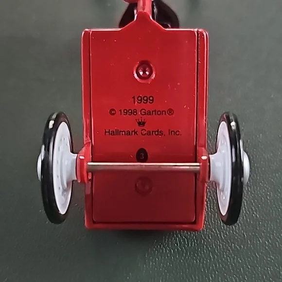 Hallmark Ornament | 1999 Delivery Cycle Christmas Ornament - Picture 3 of 3